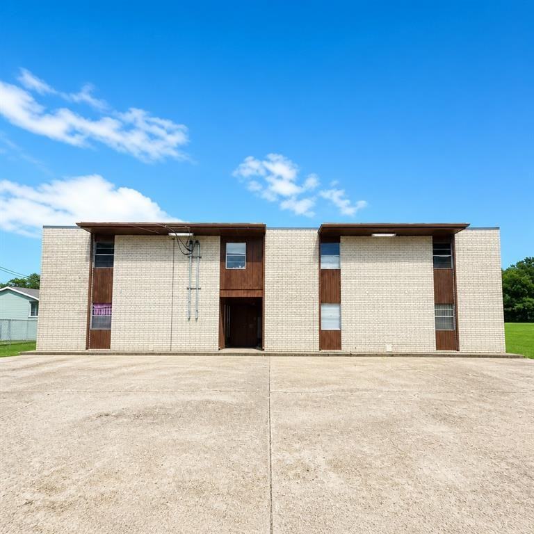 106 E 3rd St ##11