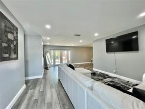 1478 Ne 56th St - Photo 4 of 40
