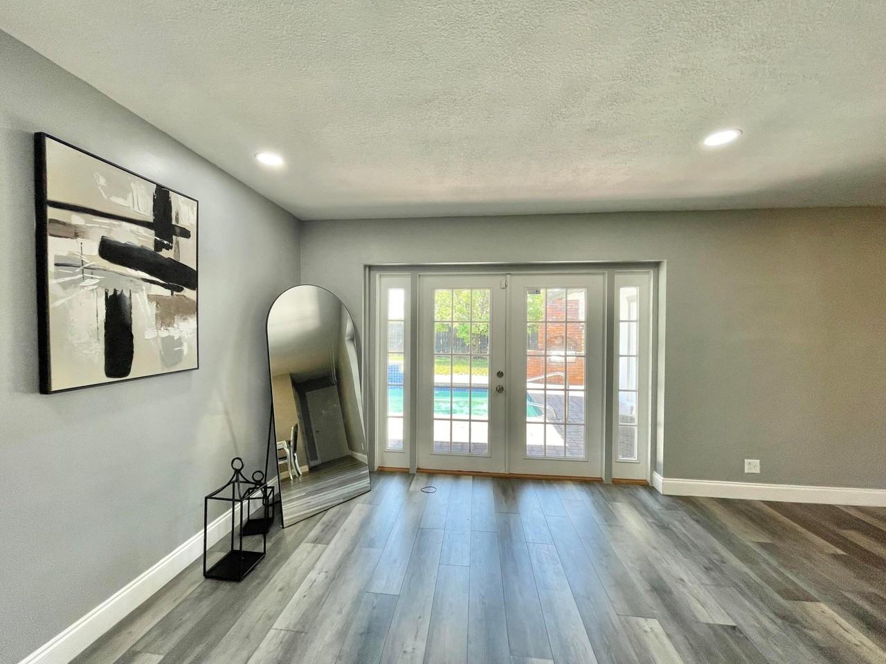 1478 Ne 56th St - Photo 6 of 40
