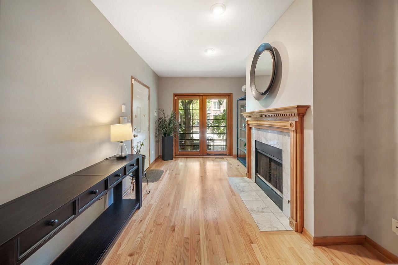 1451 W Walton St ##1 - Photo 2 of 20