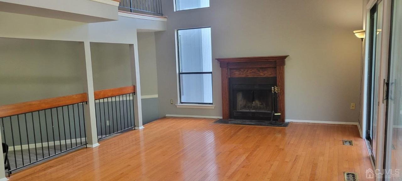44 Peachtree Ct - Photo 2 of 15