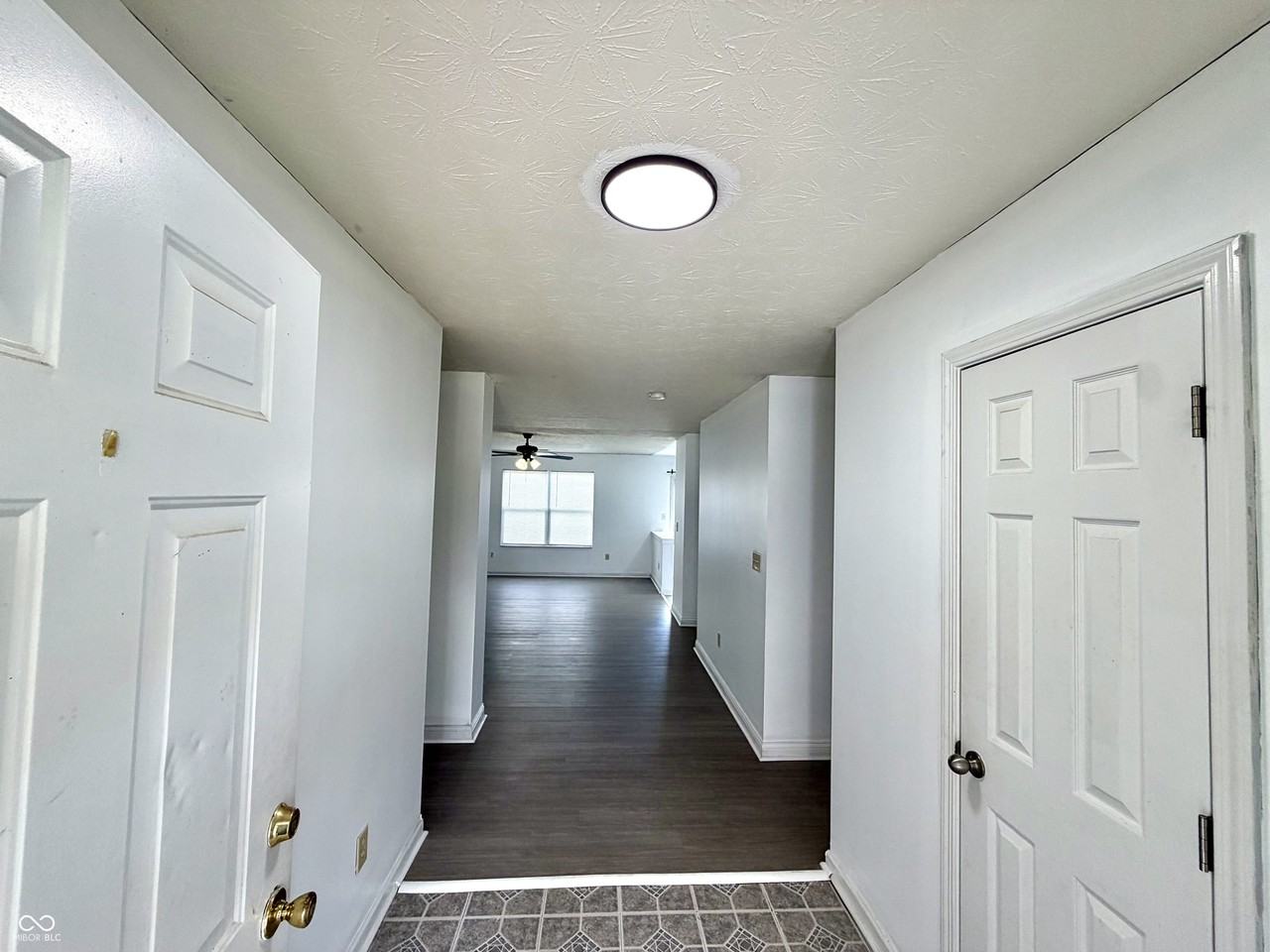 652 Loon Ln - Photo 2 of 27