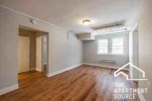featured image of 5736 N Winthrop Ave #014