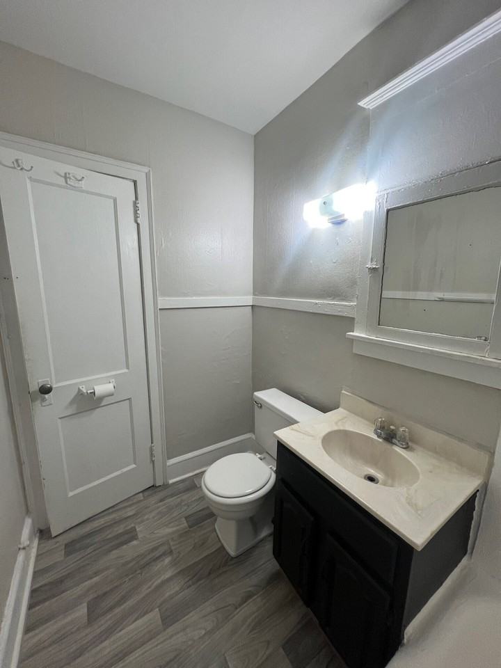 1120 Polk Blvd #412 - Photo 7 of 8