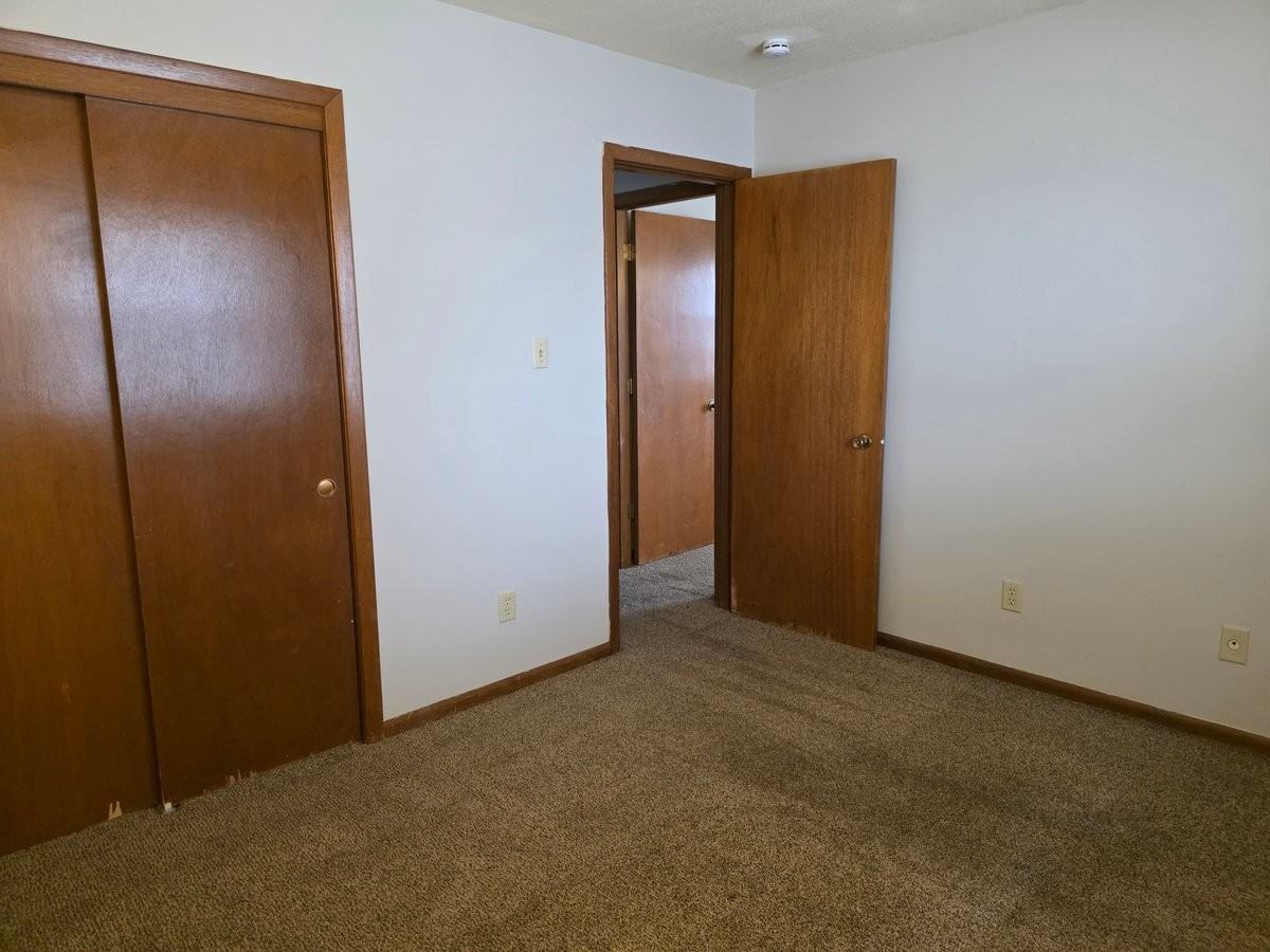 5906 Hickman Rd #6 - Photo 6 of 11