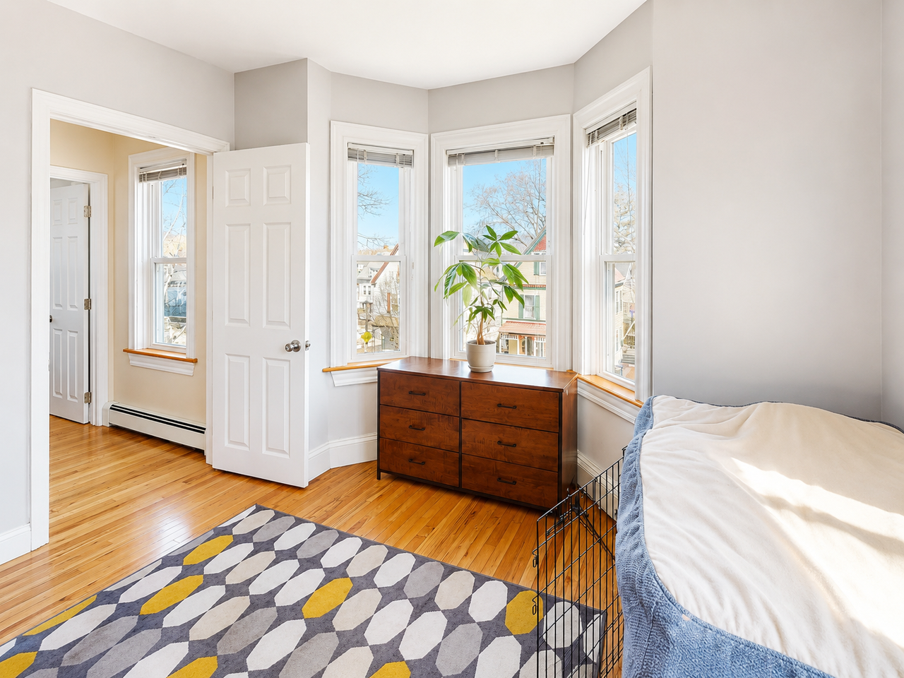 28 Cornwall St #3 - Photo 7 of 10