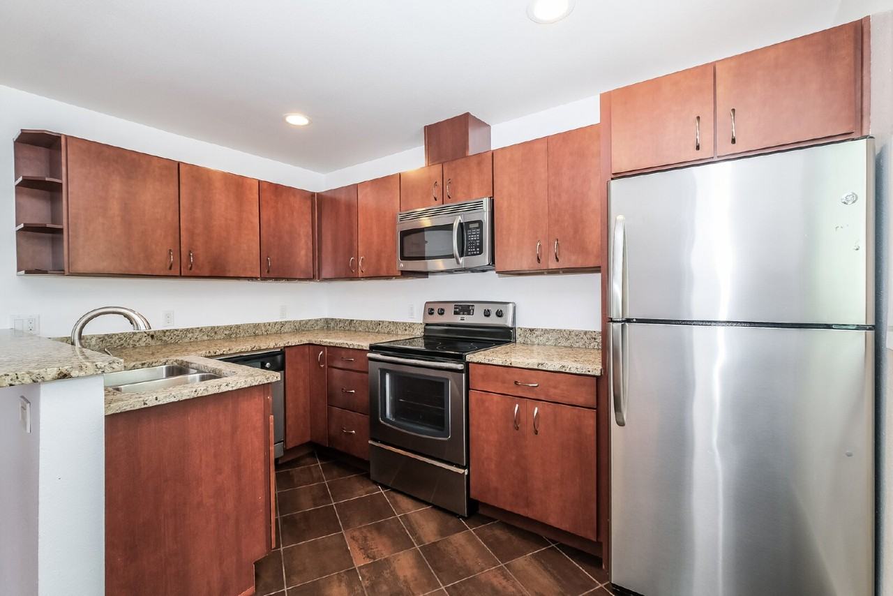 1125 N 93rd St #3 - Photo 4 of 15