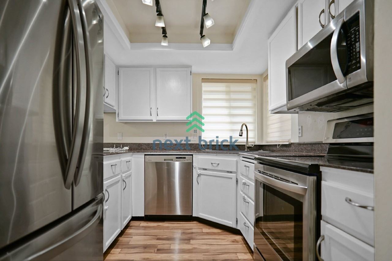 18505 20th Dr Se - Photo 5 of 13