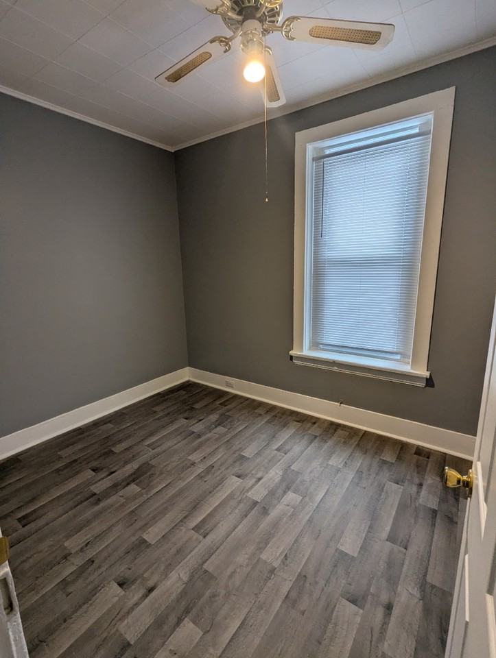 11339 S Langley Ave #1 - Photo 7 of 14