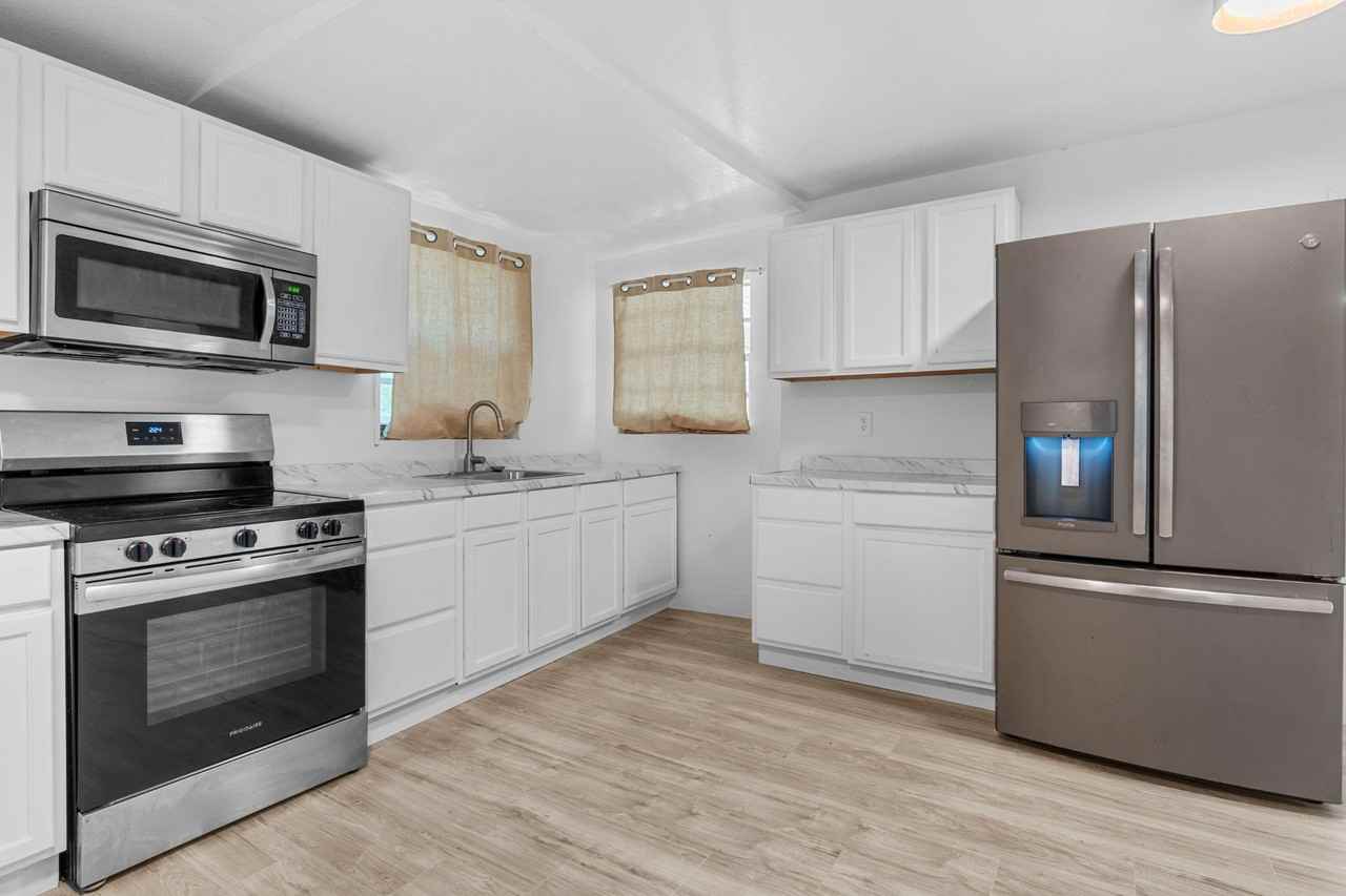 Nw 7th Ave - Photo 5 of 13