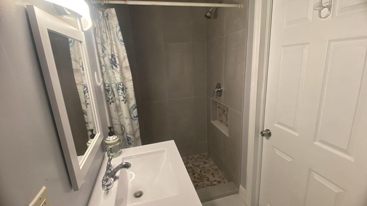 Se 12th Pl - Photo 5 of 9