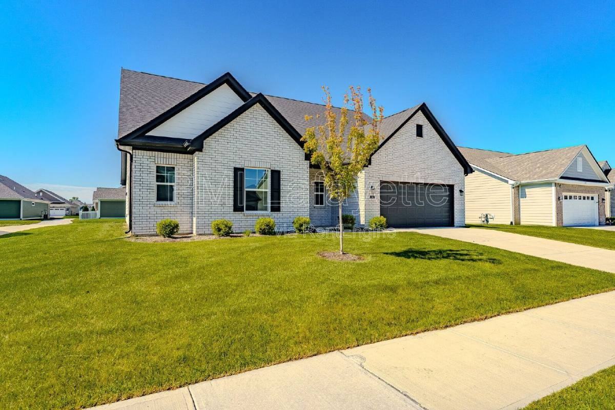 641 W Bulrush Ct - Photo 2 of 10