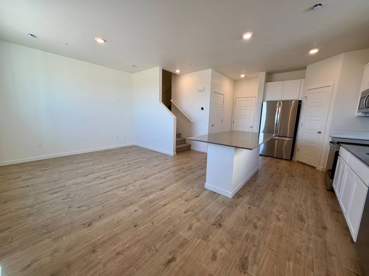 3932 Pinnacles Ct - Photo 3 of 10