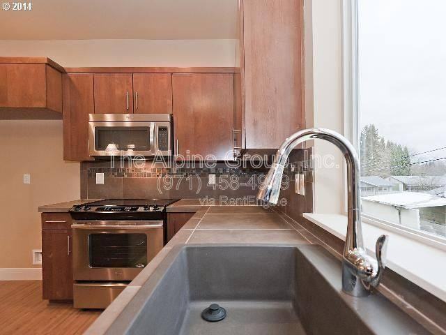 14323 Sw Compass Dr #IN - Photo 4 of 9