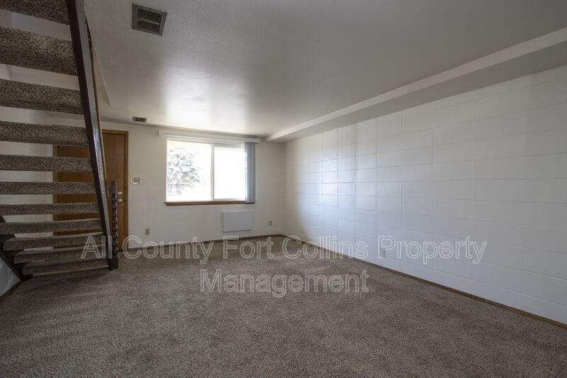 1408 S Douty Ave #1 - Photo 4 of 16
