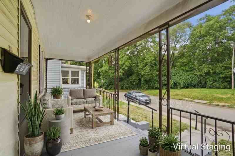 394 S Guilford Ave - Photo 6 of 43