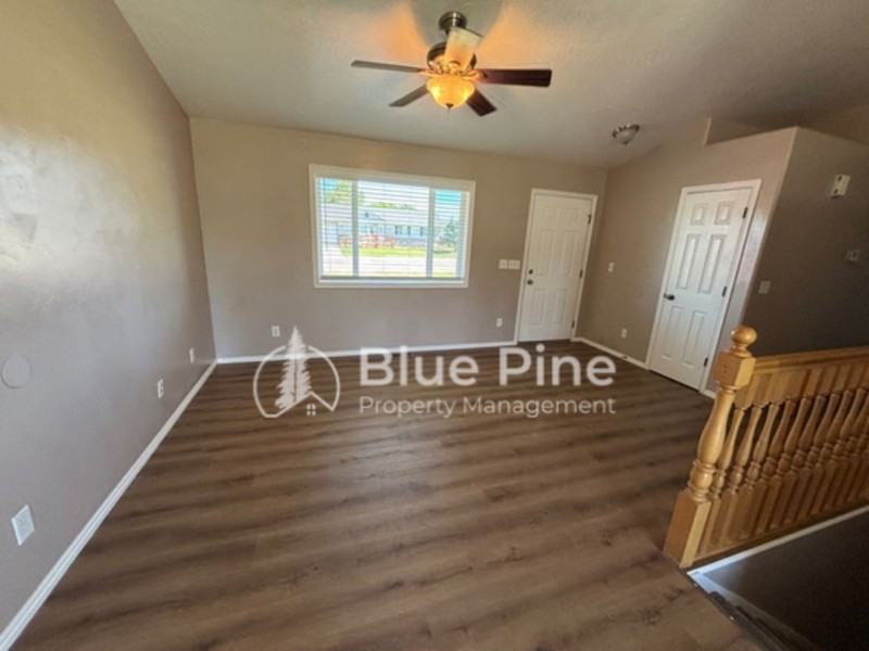 3904 E Lorna Ave - Photo 3 of 28