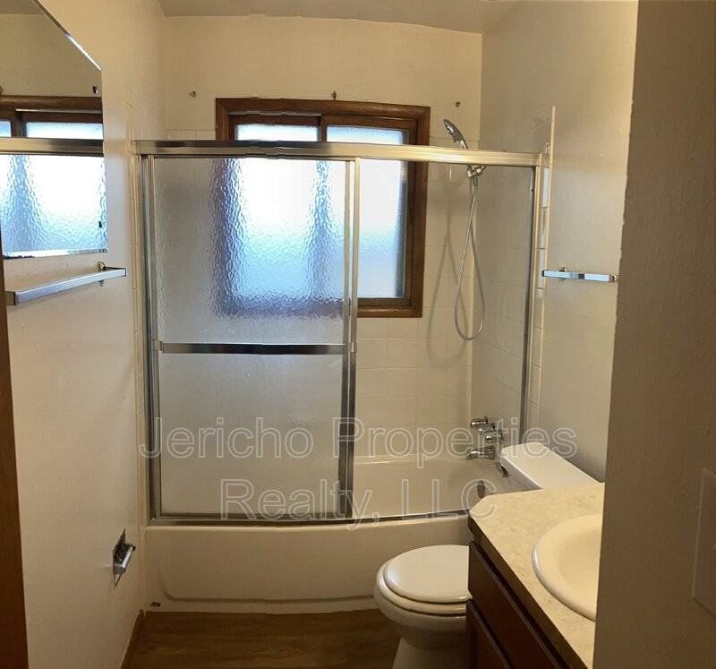 7985 Lowell Blvd - Photo 5 of 7