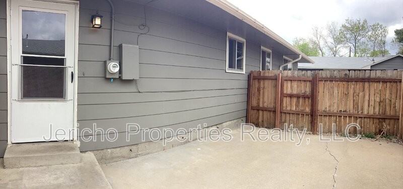 7985 Lowell Blvd - Photo 6 of 7