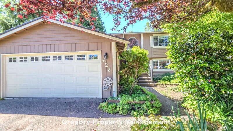 622 204th St Se - Photo 2 of 40
