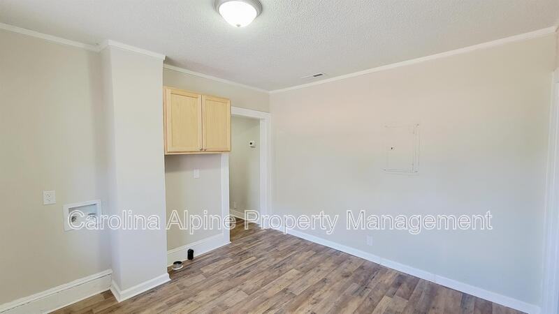 400 Walnut St #B - Photo 6 of 20