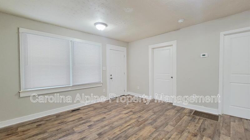 419 Pine St - Photo 7 of 17