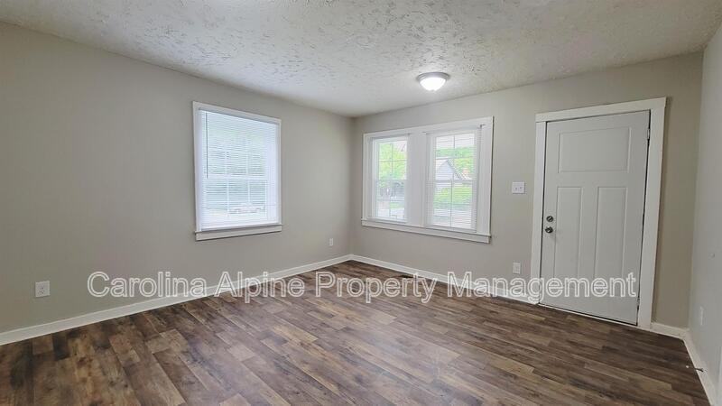 417 Pine St - Photo 7 of 17