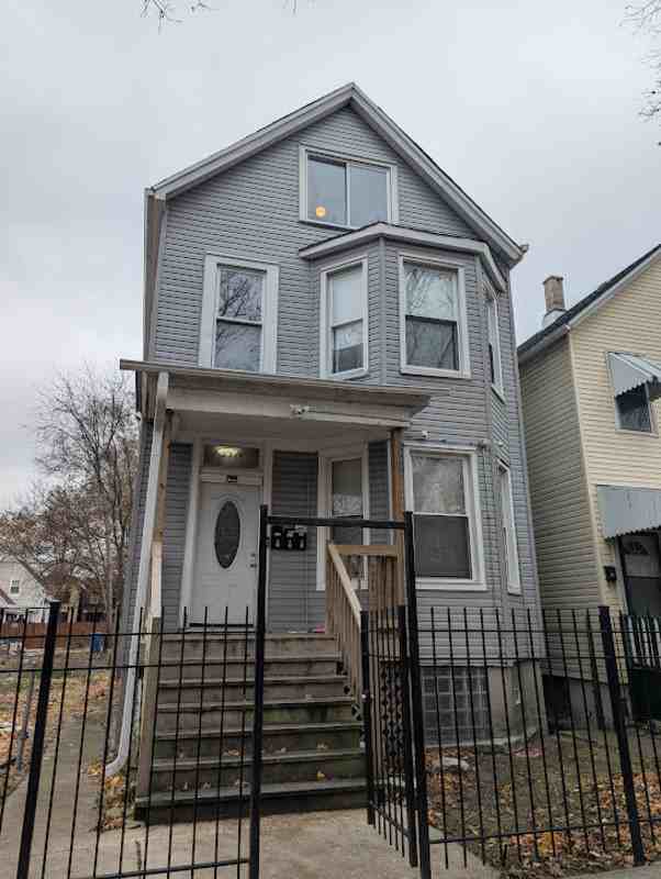 6719 S Sangamon St - Photo 2 of 17