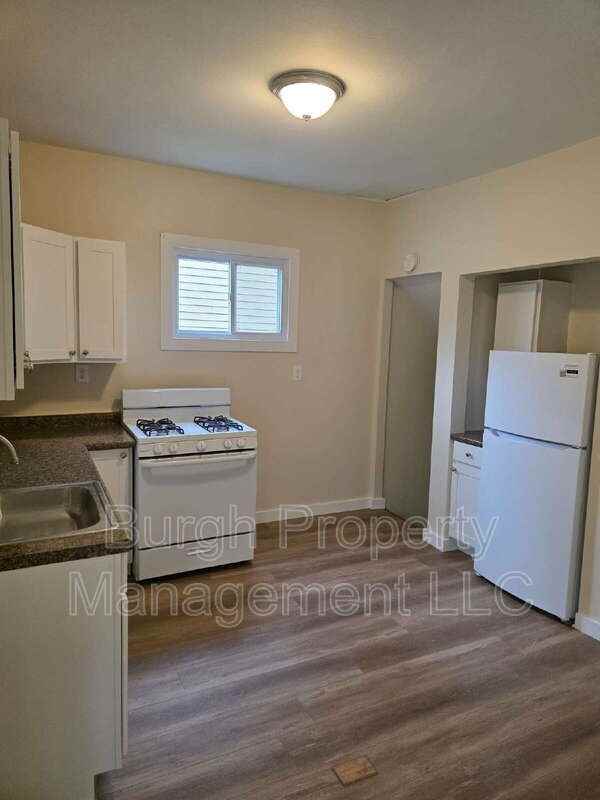 222 Vine St - Photo 3 of 14