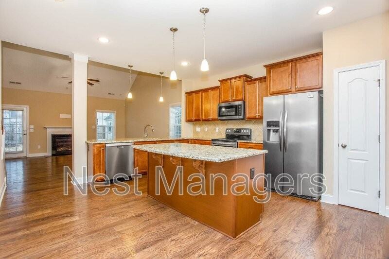 674 Stonebriar Ave - Photo 5 of 28