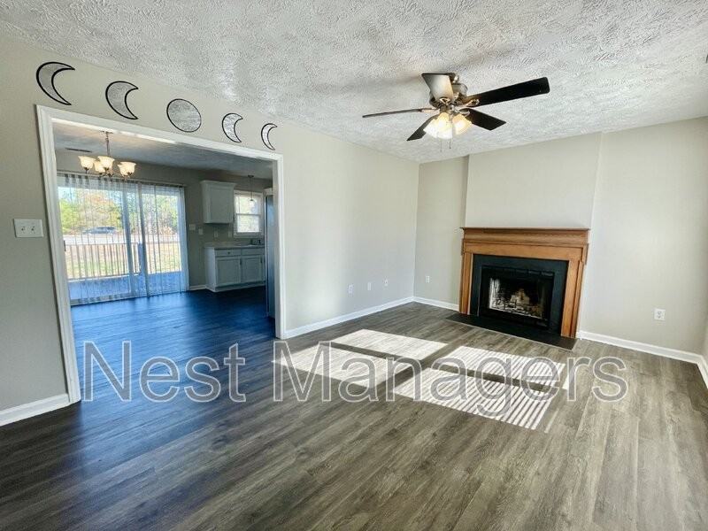 184 Brandywood Ct - Photo 2 of 20