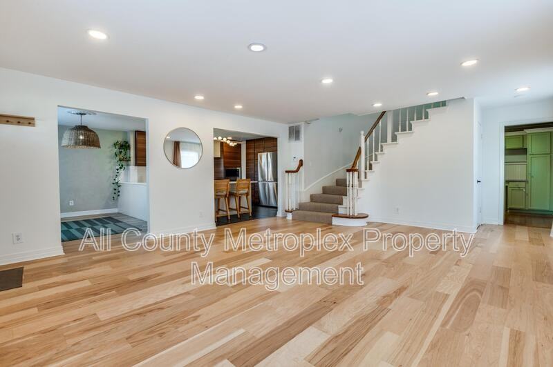 1112 Kings Hwy #4RENT - Photo 2 of 12