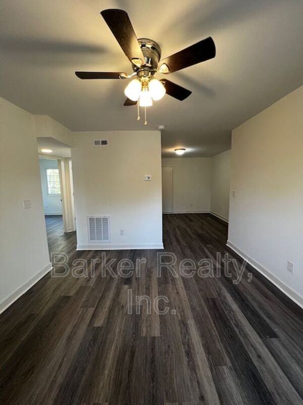 555 E Edenton St - Photo 3 of 46