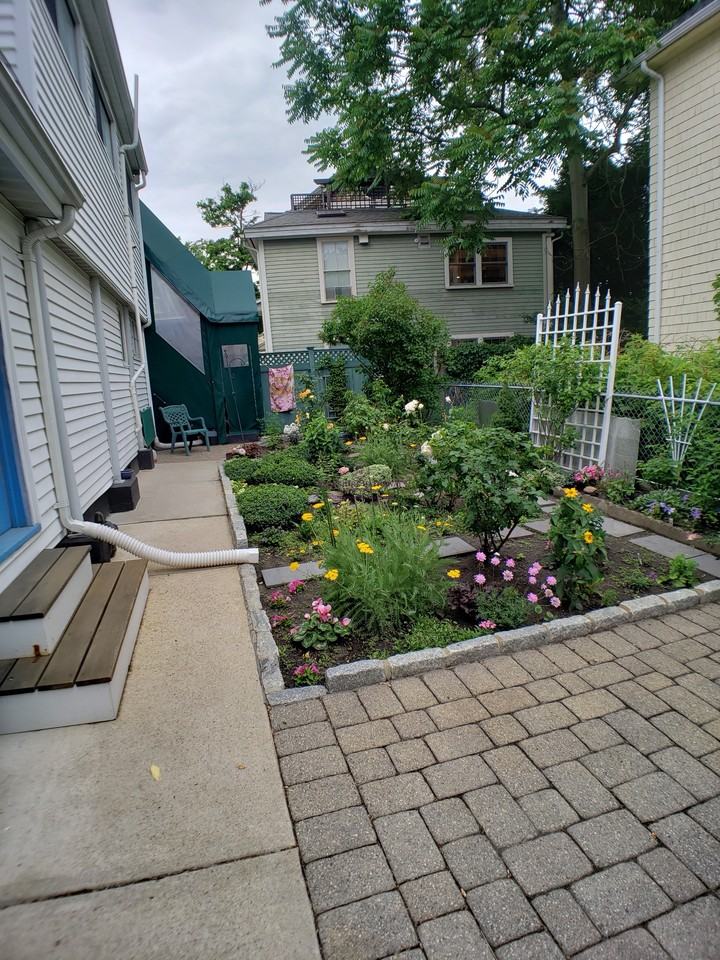 83 Wendell St