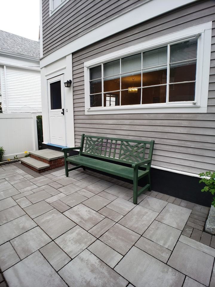 83 Wendell St - Photo 3 of 16