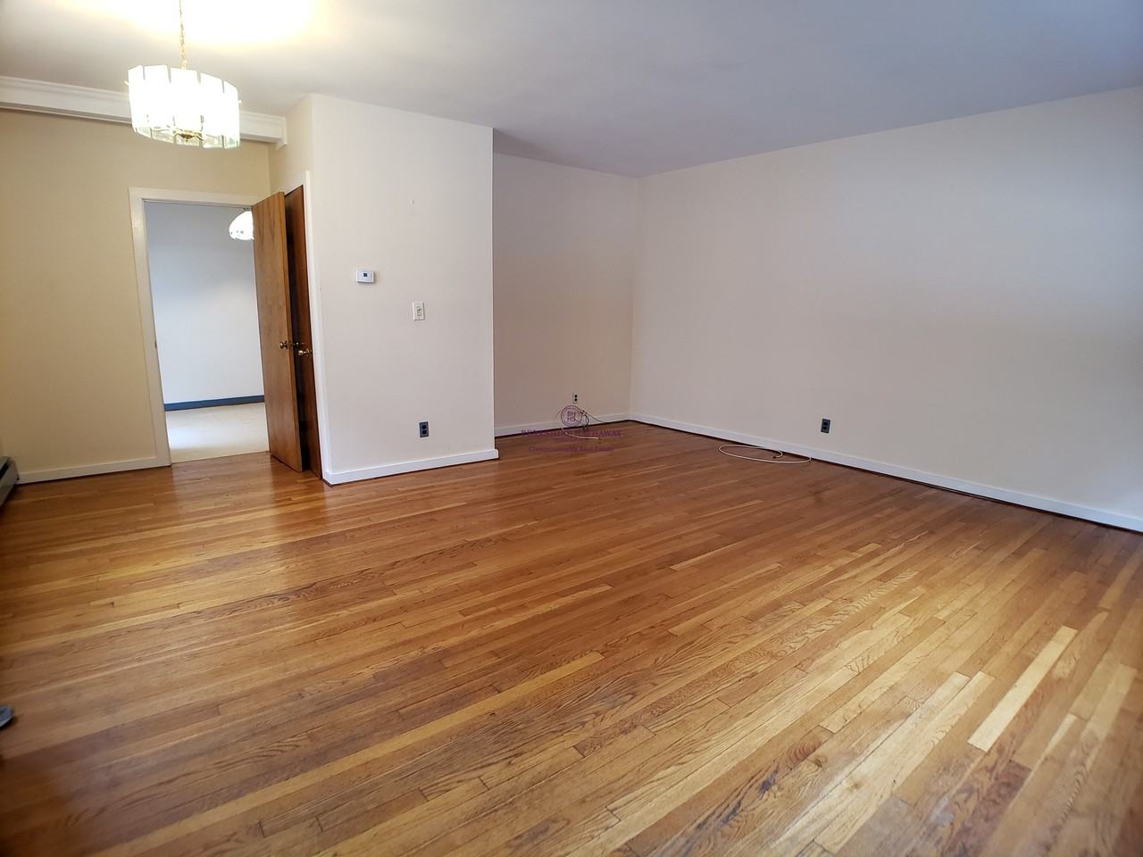 83 Wendell St - Photo 4 of 16