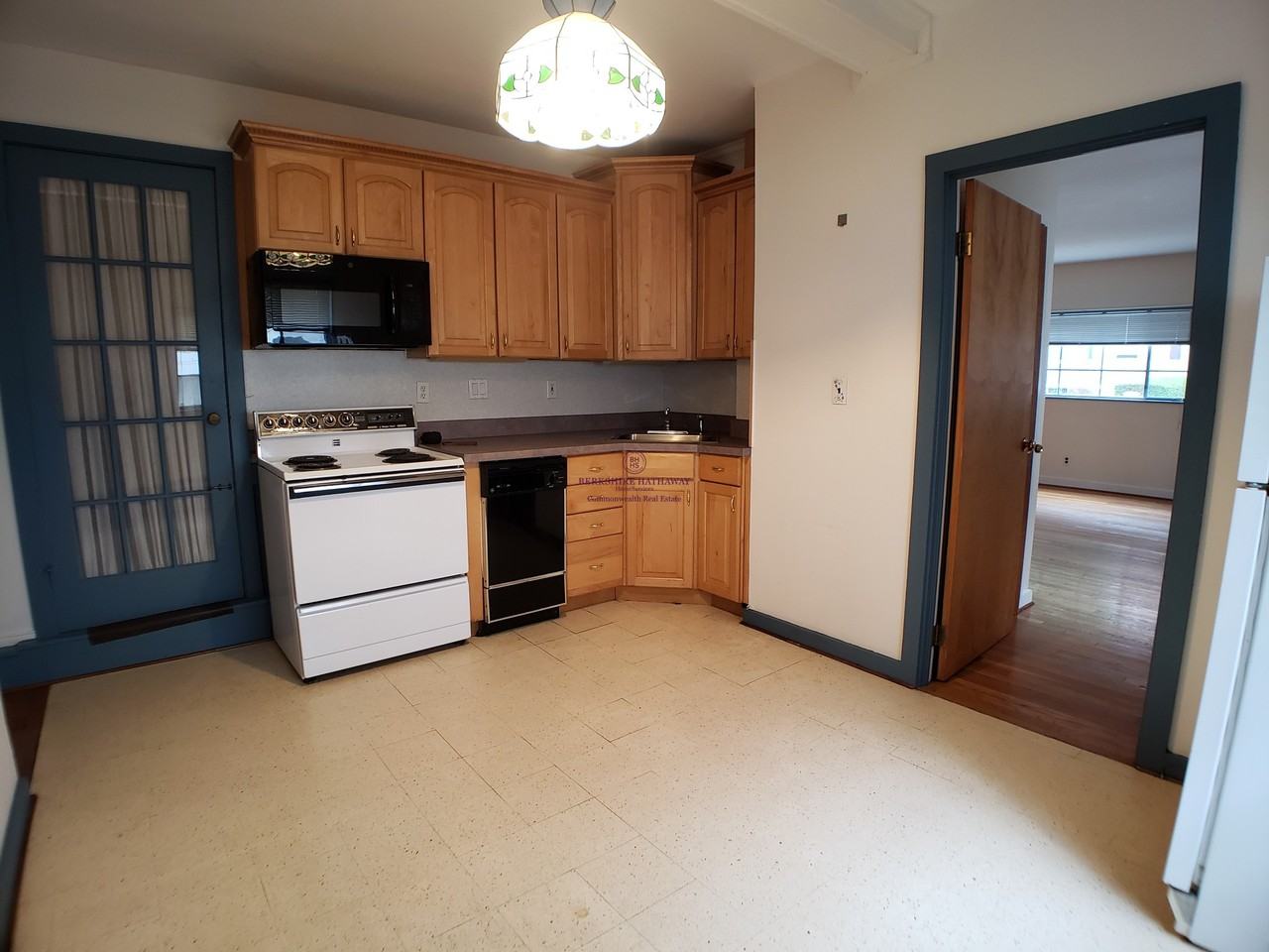 83 Wendell St - Photo 6 of 16