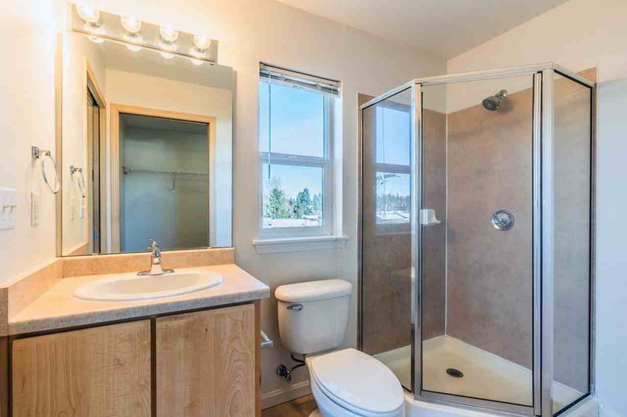 Oak View Apartments - Photo 4 of 32