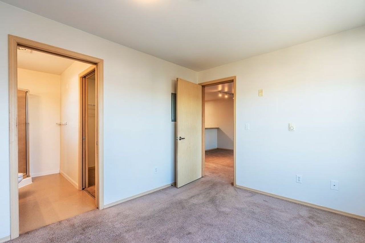 Oak View Apartments - Photo 5 of 32