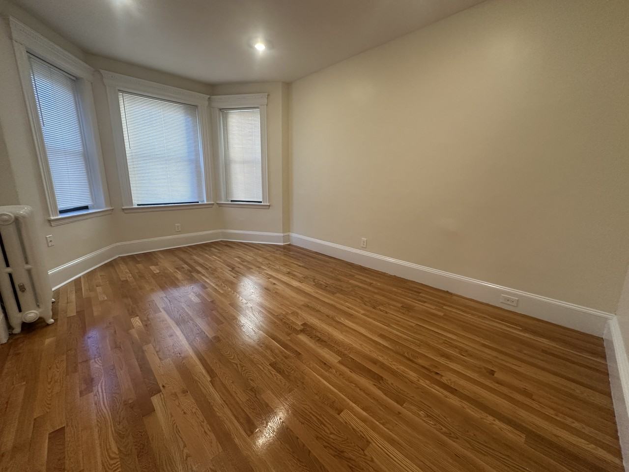 25 Peterborough St #9 - Photo 4 of 9