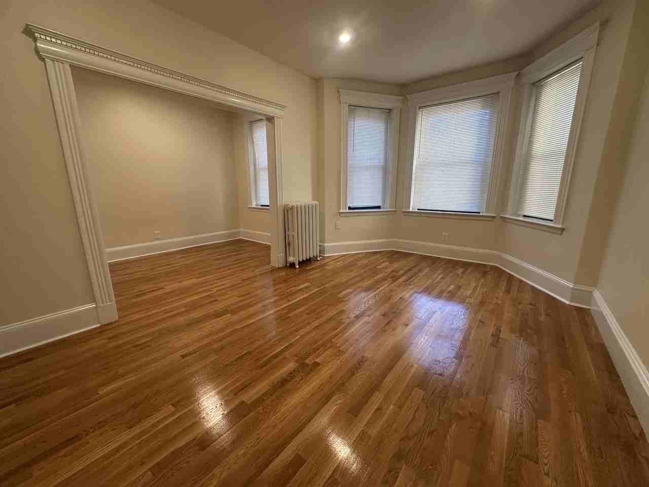 25 Peterborough St #9 - Photo 5 of 9