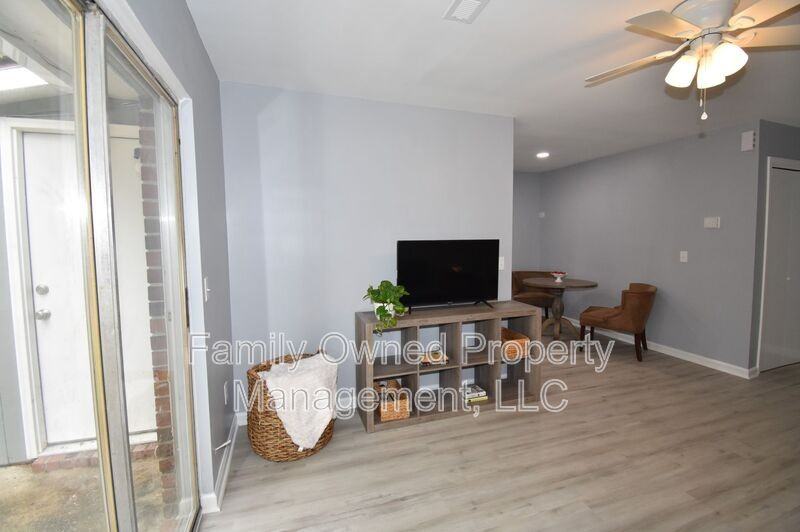 113 Susan Dr #A - Photo 5 of 32