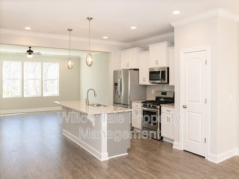 904 Laurel Gate Dr - Photo 3 of 18