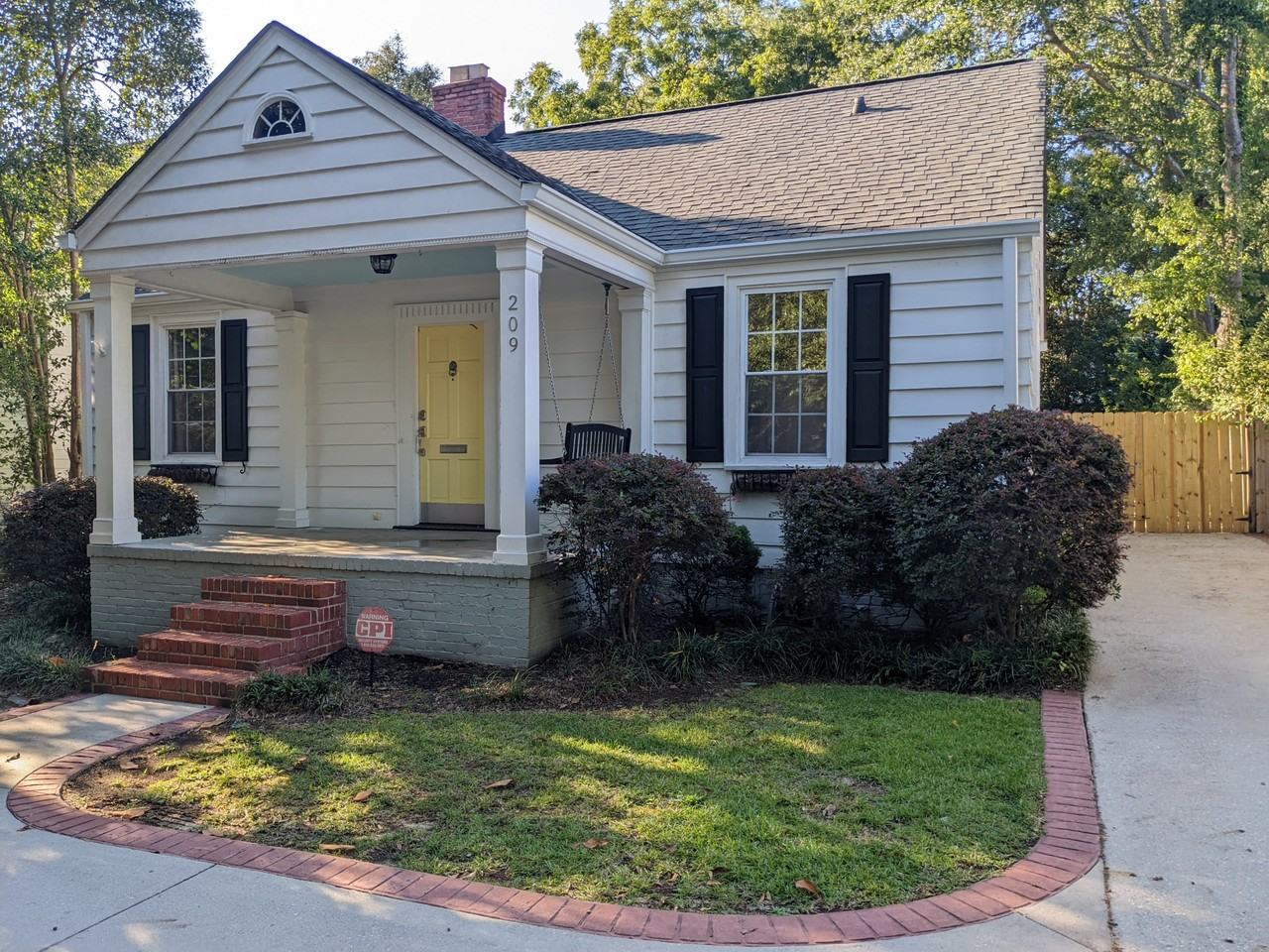 209 E Faris Rd - Photo 2 of 50