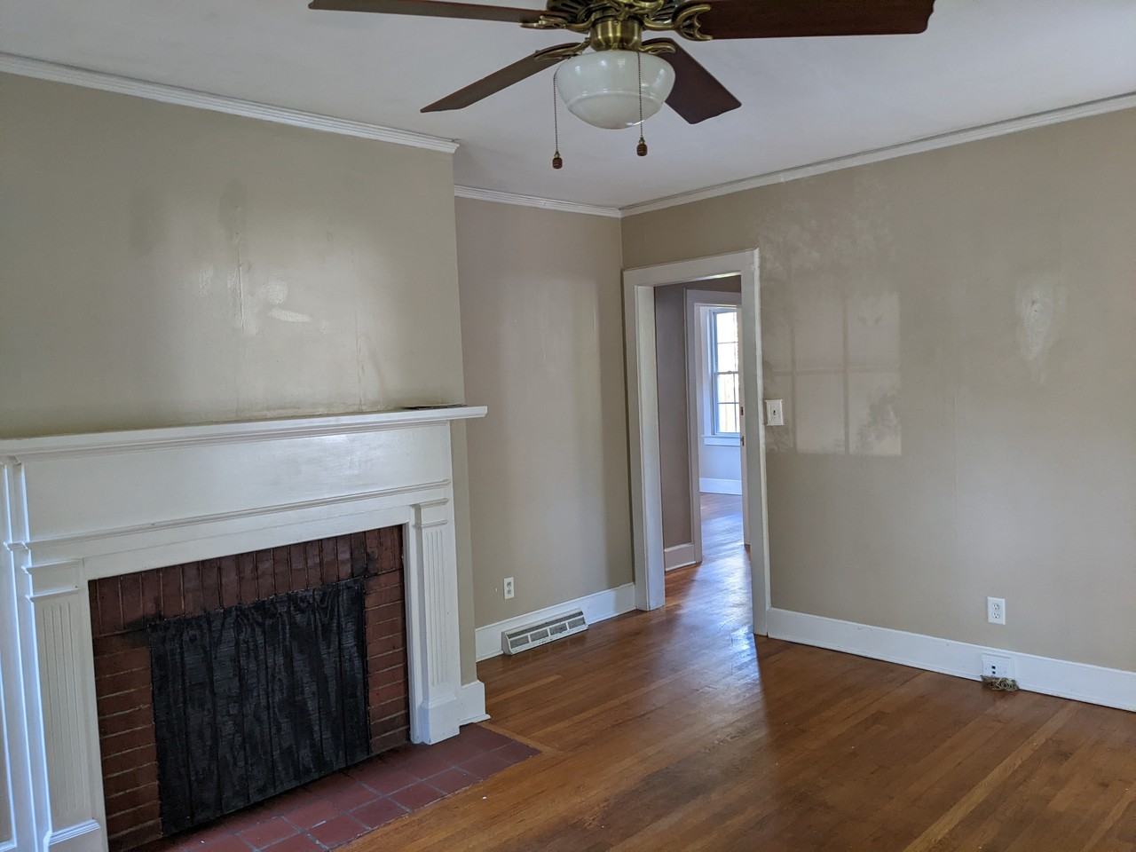 209 E Faris Rd - Photo 6 of 50