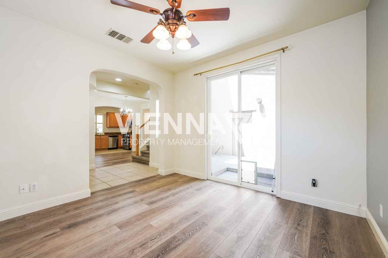 48 Villa Gardens Ct - Photo 3 of 20