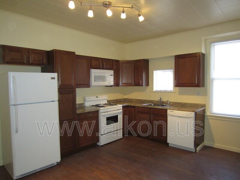 4315 Bristol St - Photo 6 of 20