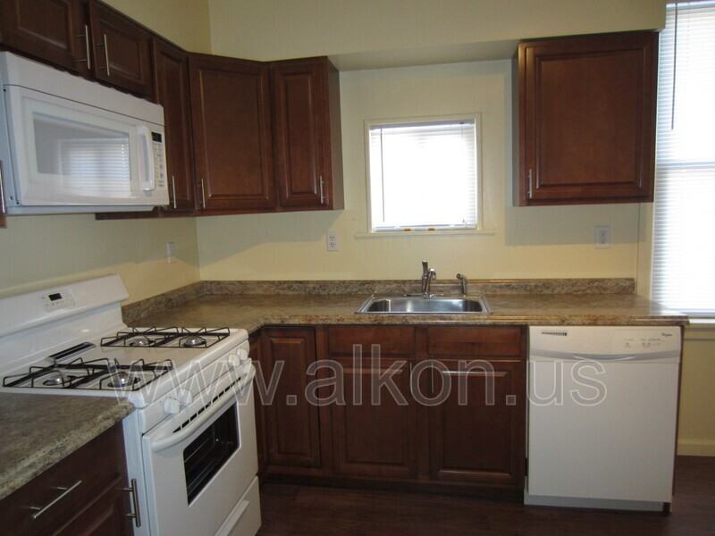 4315 Bristol St - Photo 7 of 20
