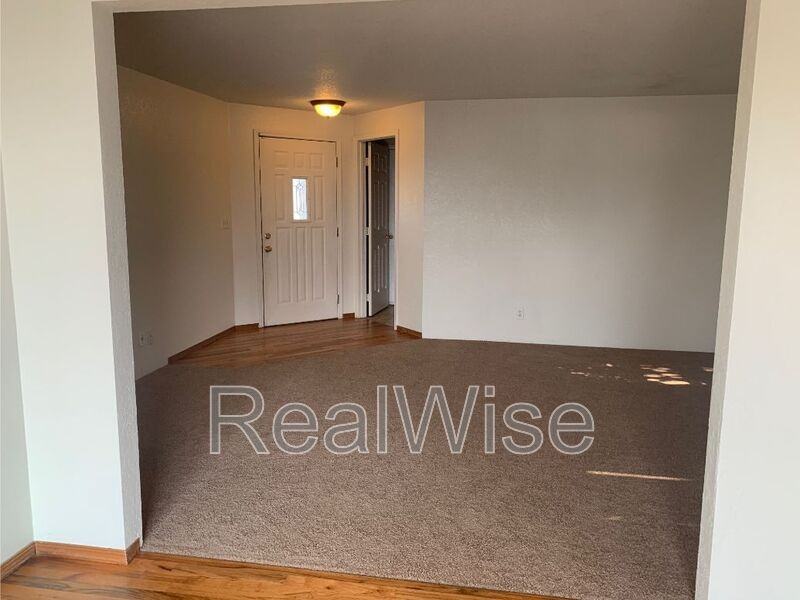 210 Sweetbriar Dr - Photo 5 of 34
