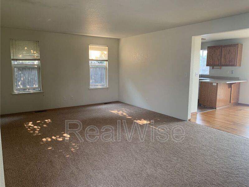 210 Sweetbriar Dr - Photo 7 of 34